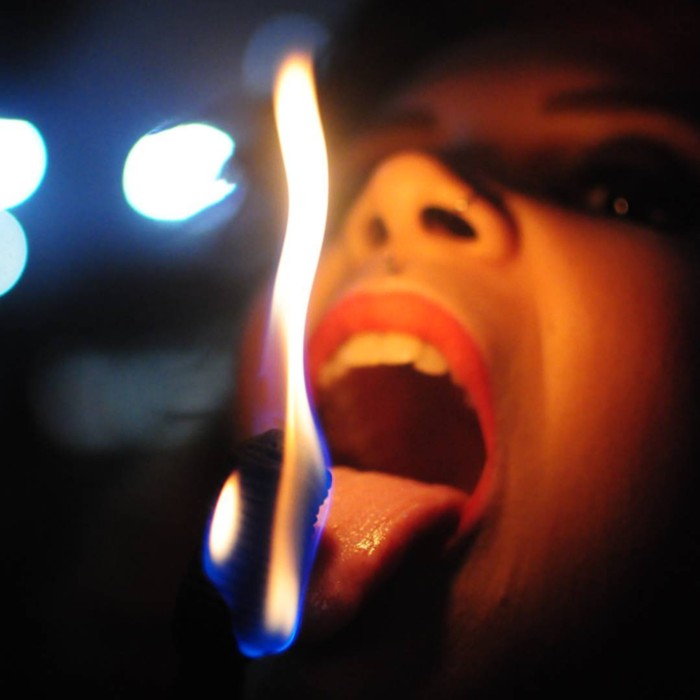 Del-Diablo Professional Fire Eating Torches - Traditional Stage Art Edition (Pair) - Image 12