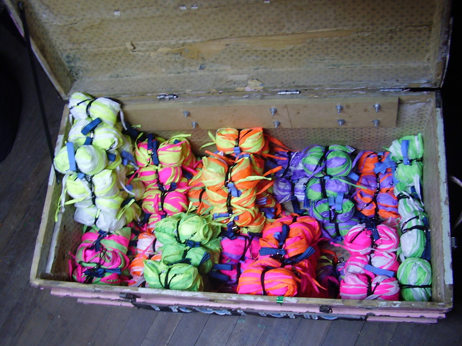 NewRônio UV Fluorescent Ribbon Poi - Heritage Festival Edition (Pair) - Image 6