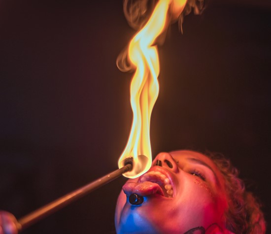 Del-Diablo Professional Fire Eating Torches - Traditional Stage Art Edition (Pair) - Image 7